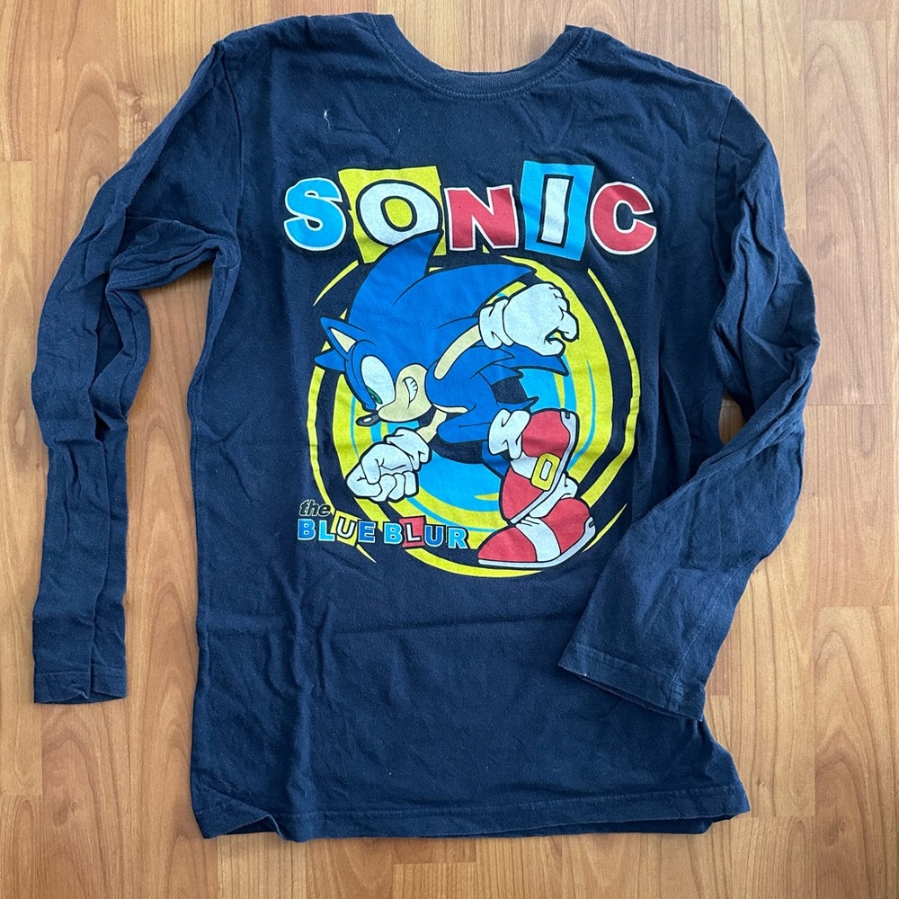 Sonic the hedgedog long sleeve tee